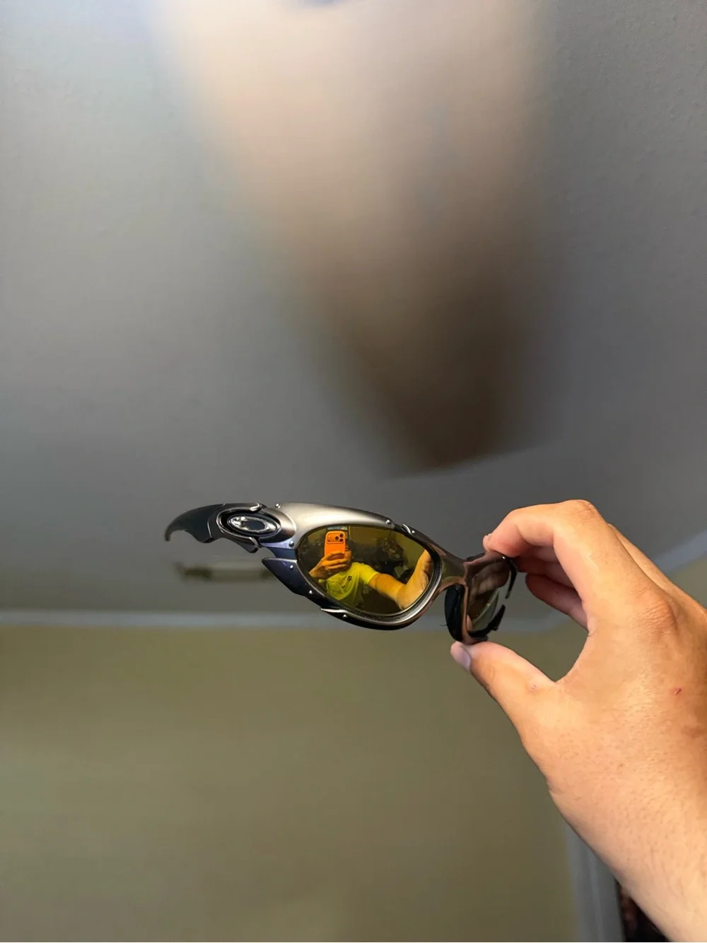 Oakley Men’s Black Frame Sunglasses with Gold Mirror Lenses Oakley